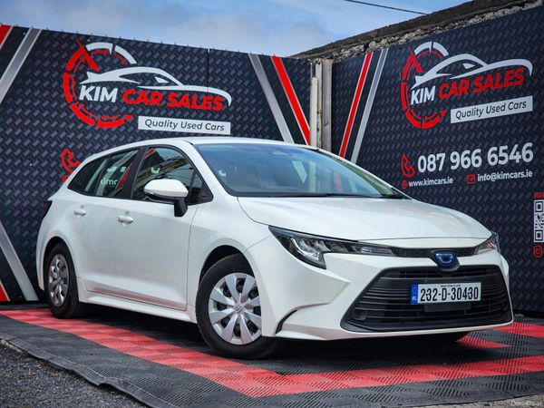 Toyota Corolla Estate, Petrol Hybrid, 2023, White