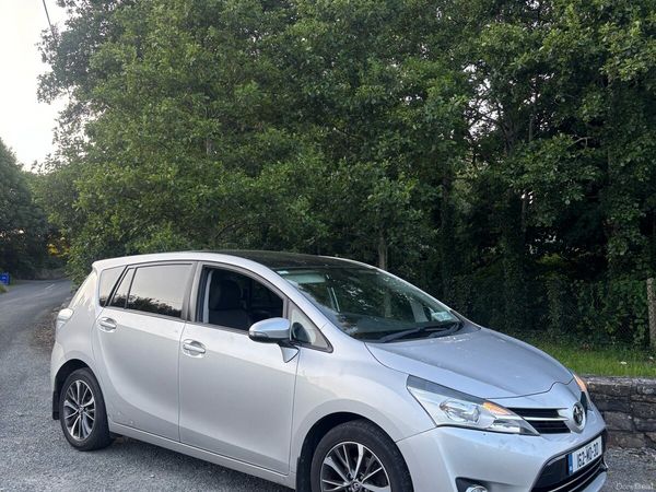 Toyota Verso MPV, Diesel, 2016, Silver
