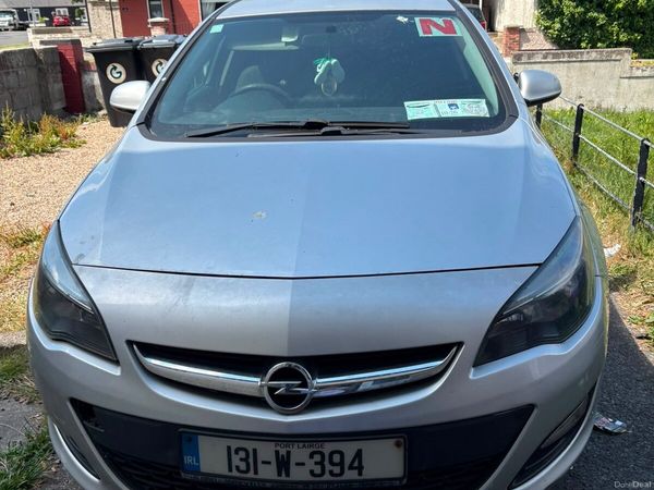 Opel Astra MPV, Diesel, 2013, Silver