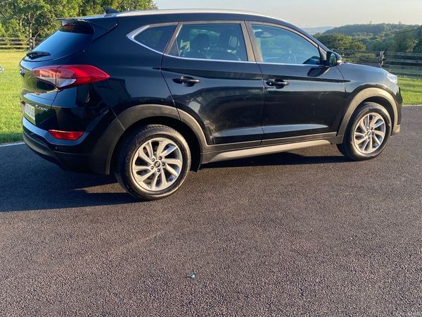 Hyundai Tucson SUV, Diesel, 2017, Black