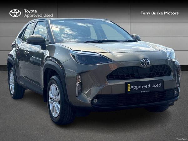 Toyota Yaris Cross SUV, Petrol Hybrid, 2024, Brown