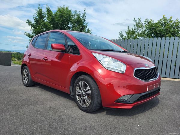 Kia Venga Hatchback, Petrol, 2016, Red