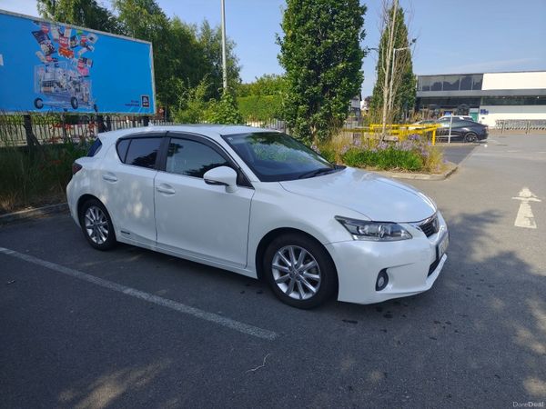 Lexus CT Hatchback, Petrol Hybrid, 2012, White