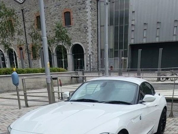 BMW Z4 Convertible, Petrol, 2012, White
