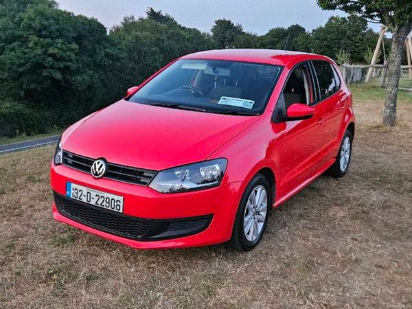 Volkswagen Polo Hatchback, Petrol, 2013, Red