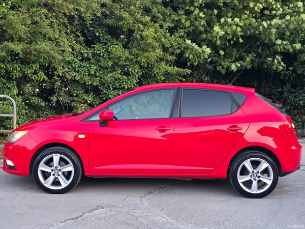 SEAT Ibiza Hatchback, Petrol, 2014, Red