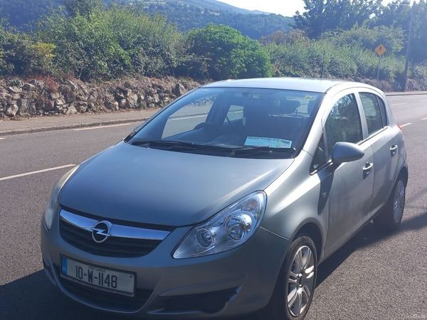 Opel Corsa Hatchback, Petrol, 2010, Silver