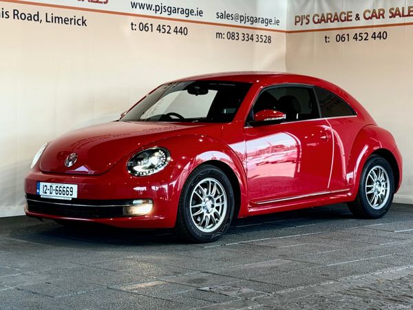 Volkswagen Beetle Hatchback, Petrol, 2012, Red