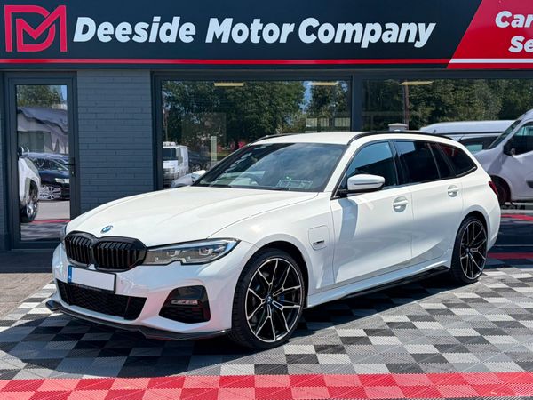 BMW 3-Series Estate, Petrol Hybrid, 2022, White