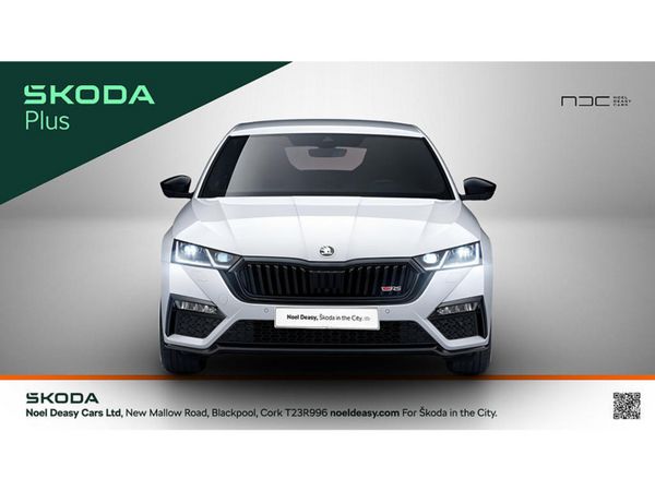 Skoda Octavia Hatchback, Petrol Plug-in Hybrid, 2021, White