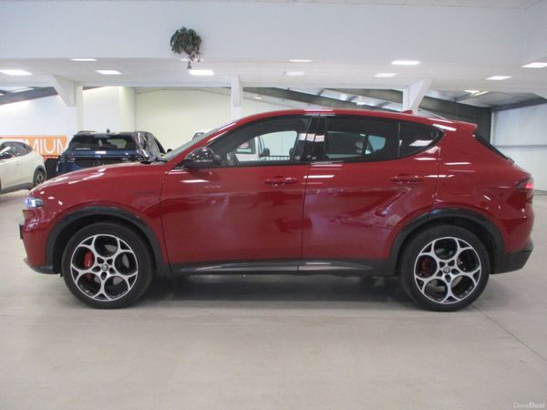 Alfa Romeo Tonale SUV, Petrol Plug-in Hybrid, 2023, Red