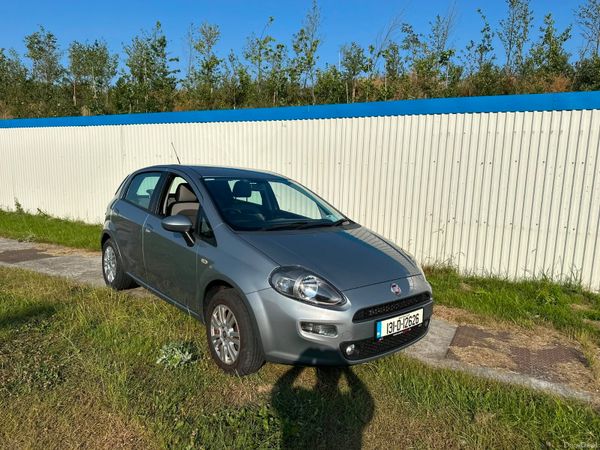 Fiat Punto Hatchback, Petrol, 2013, Grey