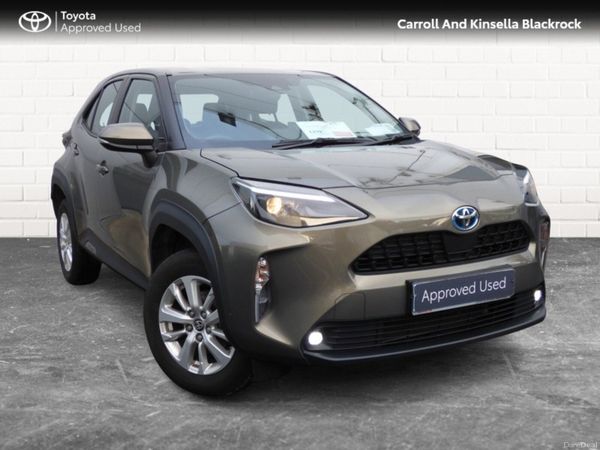 Toyota Yaris Cross Hatchback, Petrol Hybrid, 2024, Bronze