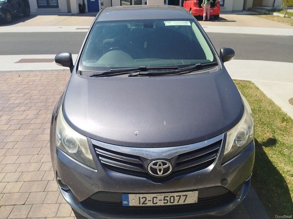 Toyota Avensis Saloon, Diesel, 2012, Grey