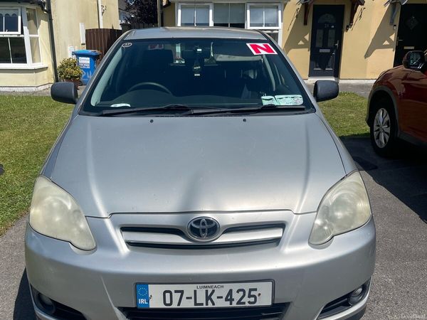Toyota Corolla Hatchback, Petrol, 2007, Silver