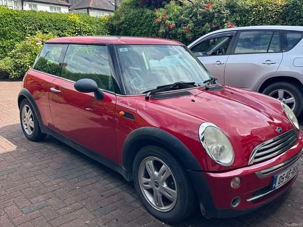 Mini One Hatchback, Petrol, 2005, Red