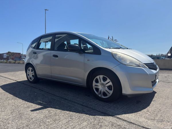 Honda Jazz Hatchback, Petrol, 2011, Silver