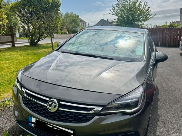 Vauxhall Astra Hatchback, Diesel, 2018, Grey