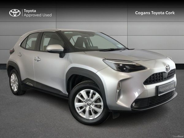 Toyota Yaris Cross Hatchback, Petrol Hybrid, 2023, Grey