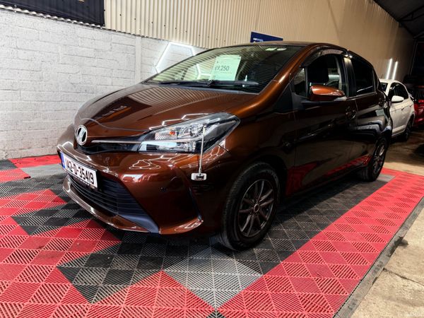 Toyota Vitz Hatchback, Petrol, 2014, Brown