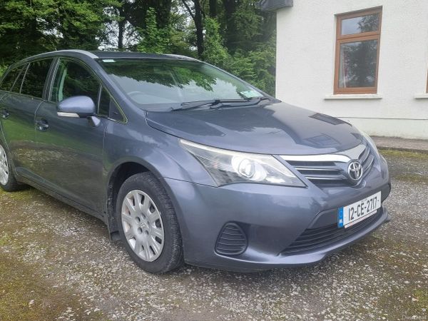 Toyota Avensis Estate, Diesel, 2012, Blue