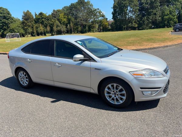 Ford Mondeo Hatchback, Diesel, 2011, Silver