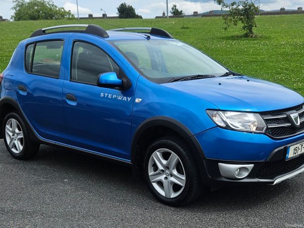 Dacia Sandero Stepway Hatchback, Diesel, 2015, Blue