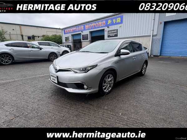 Toyota Auris Hatchback, Petrol Hybrid, 2016, Silver