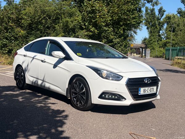 Hyundai i40 Saloon, Diesel, 2016, White