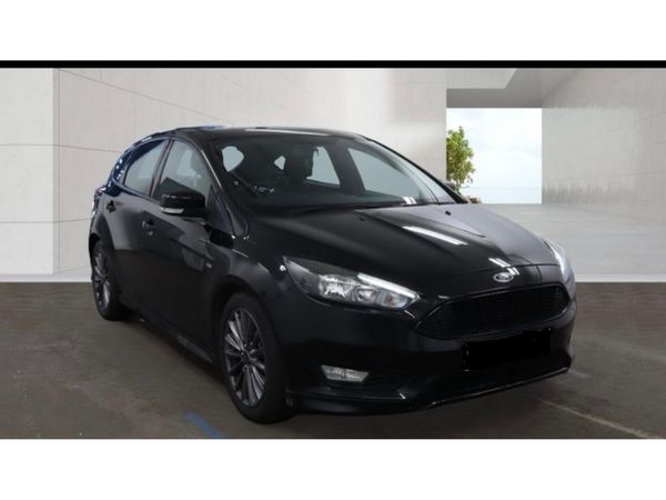 Ford Focus Hatchback, Diesel, 2017, Black