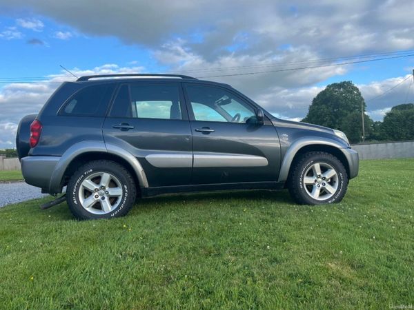 Toyota RAV4 SUV, Diesel, 2004, Grey