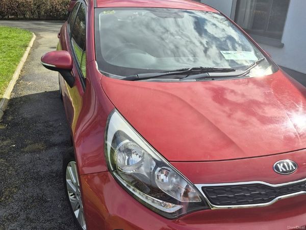 Kia Rio Hatchback, Diesel, 2014, Red