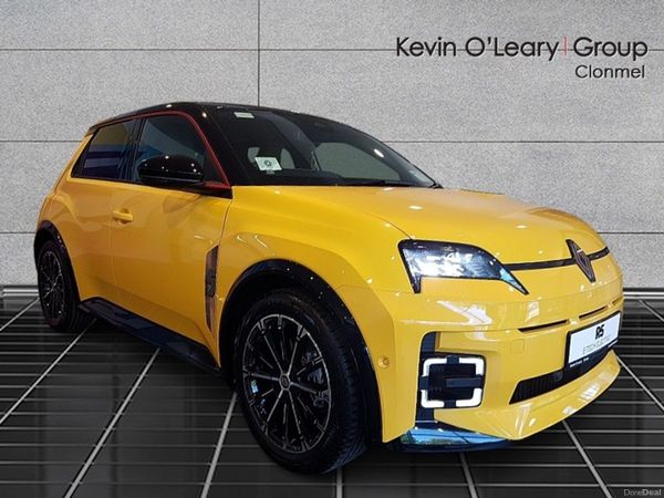 Renault 5 Hatchback, Electric, 2026, Yellow