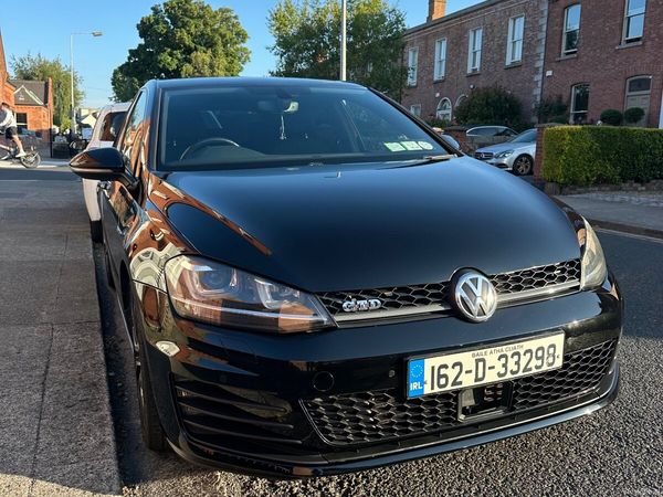 Volkswagen Golf Hatchback, Diesel, 2016, Black