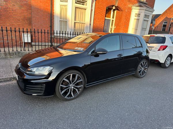 Volkswagen Golf Hatchback, Diesel, 2016, Black