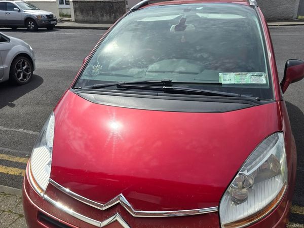 Citroen C4 Hatchback, Diesel, 2010, Red