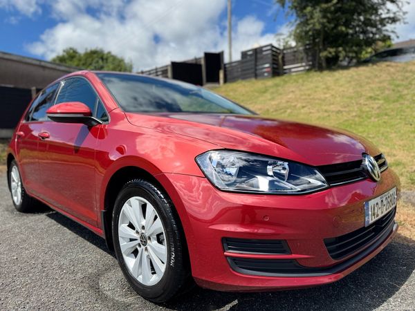 Volkswagen Golf Hatchback, Diesel, 2014, Red