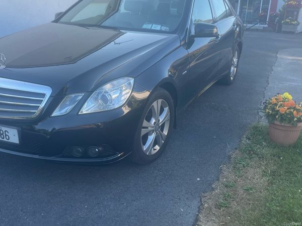 Mercedes-Benz E-Class Saloon, Diesel, 2011, Black