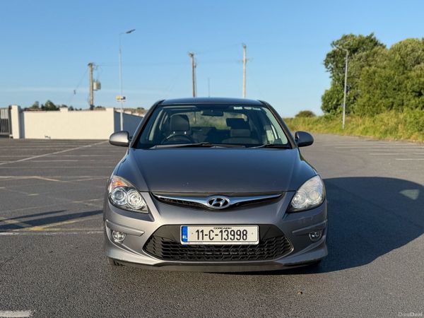 Hyundai i30 Hatchback, Diesel, 2011, Grey
