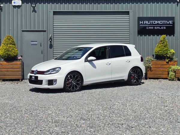 Volkswagen Golf Hatchback, Petrol, 2013, White