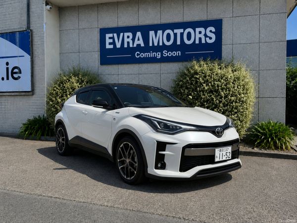 Toyota C-HR SUV, Petrol Hybrid, 2020, White