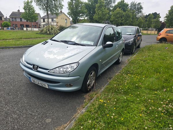 Peugeot 206 Hatchback, Diesel, 2006, Silver