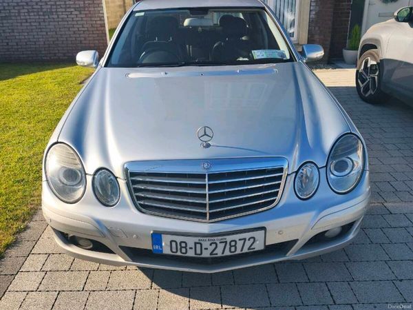Mercedes-Benz E-Class Saloon, Petrol, 2008, Silver
