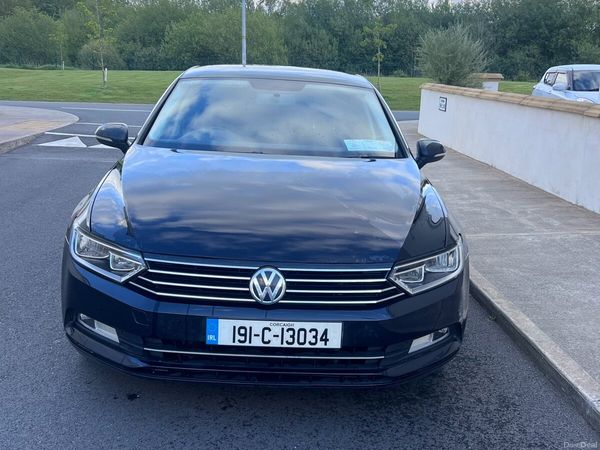 Volkswagen Passat Saloon, Diesel, 2019, Black