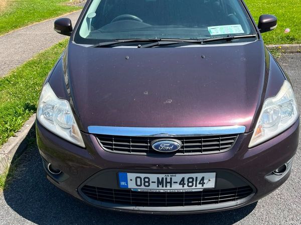 Ford Focus Hatchback, Petrol, 2008, Red
