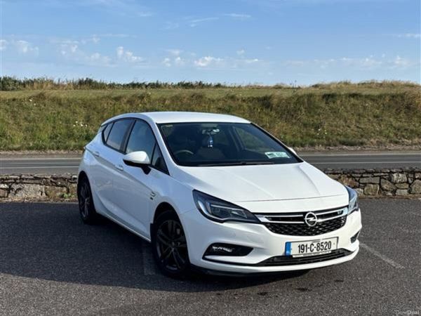 Opel Astra Hatchback, Petrol, 2019, White