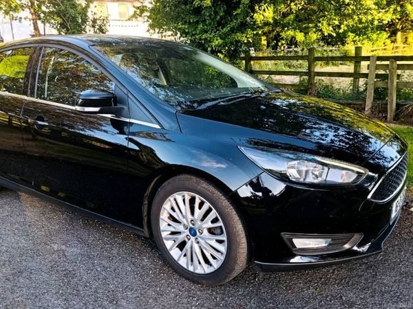 Ford Focus Hatchback, Diesel, 2016, Black