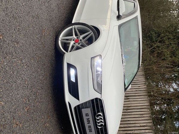 Audi A4 Saloon, Diesel, 2012, White
