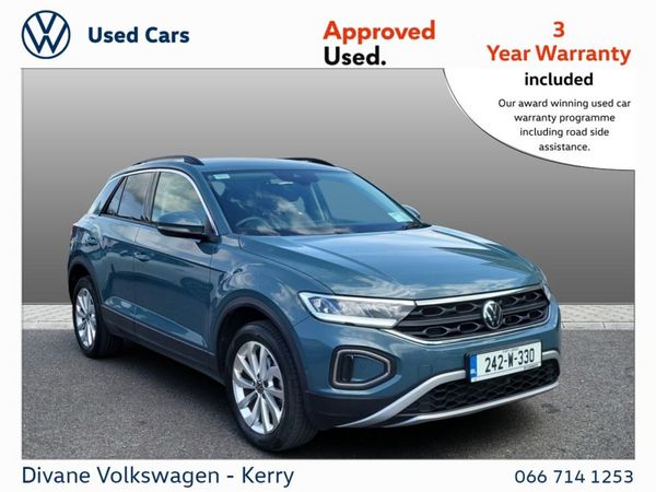 Volkswagen T-Roc SUV, Petrol, 2024, Blue