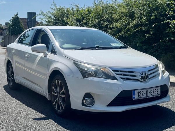 Toyota Avensis Saloon, Diesel, 2013, White